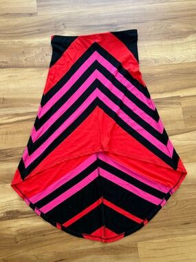 Bebe High-Low Chevron Stripe Skirt in Red and Pink